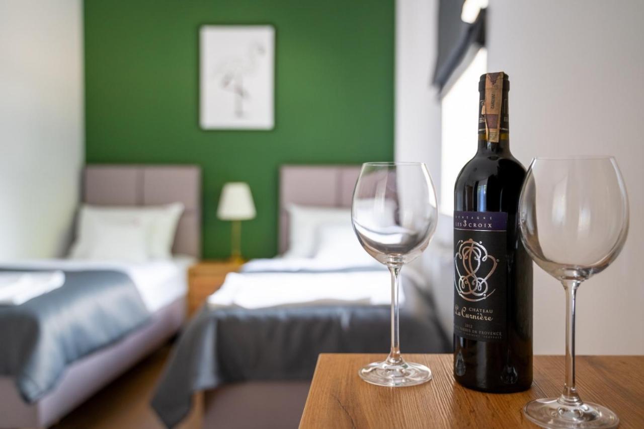 Apartamenty Villa 82, Parking Gorzow Wielkopolski Bagian luar foto