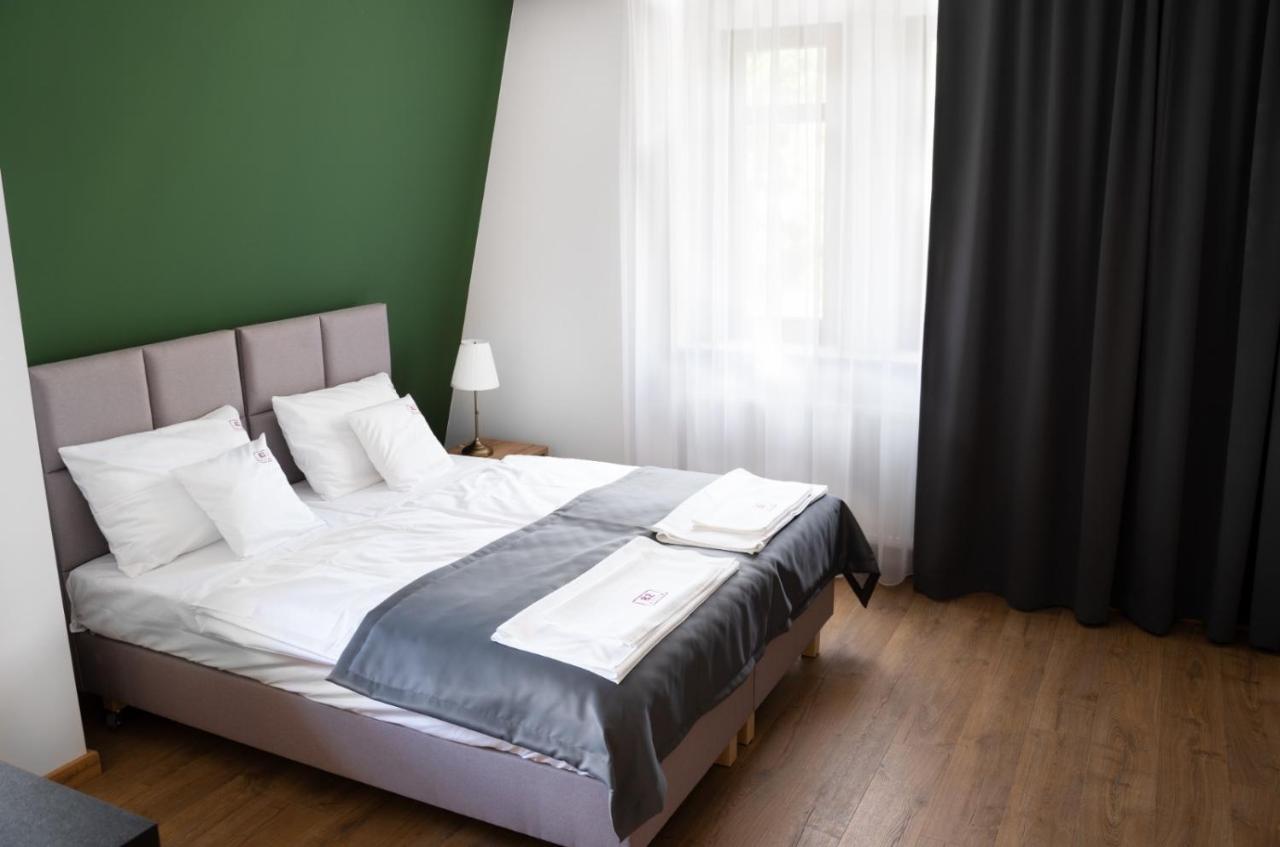 Apartamenty Villa 82, Parking Gorzow Wielkopolski Bagian luar foto